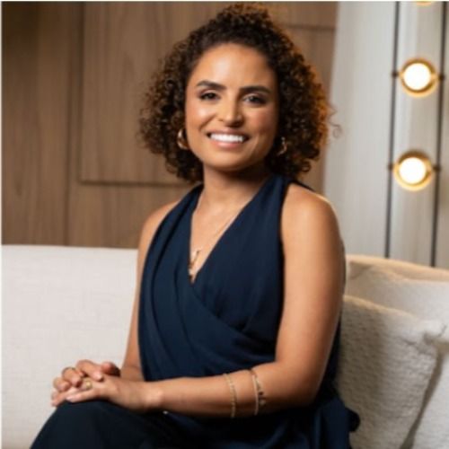 Dra Cleo Salustiano - Dentista em São Paulo (SP) | doctoranytime