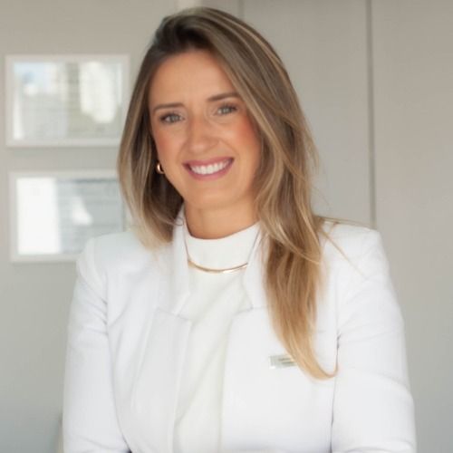 Gabriela Müller - Dentista em Porto Alegre | doctoranytime
