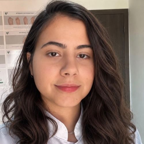 Júlia Telles - Fisioterapeuta em Brasília | doctoranytime