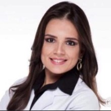 Viviane Batista De Magalhães Pereira Costa - Cardiologista em Aparecida de Goiânia | doctoranytime